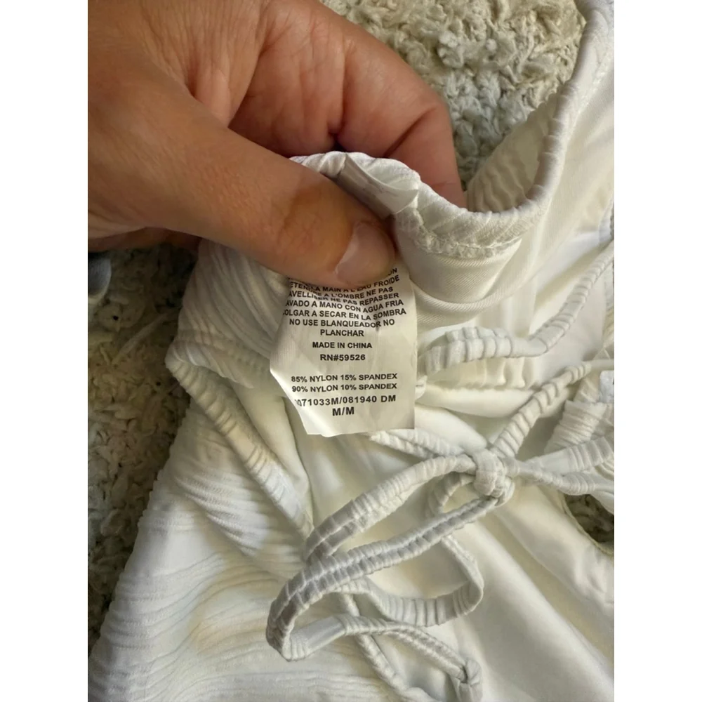 NWT Women's Lucky Brand White Textured One Piece Swimsuit Medium - Picture 4 of 5